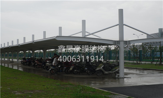 膜結(jié)構(gòu)電動車棚